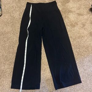 LULULEMON Capris
